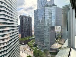 Gateway East (D7), Office #552505491